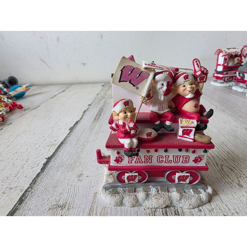 Danbury mint Wisconsin Badgers train fan club Santa Express tree football decor